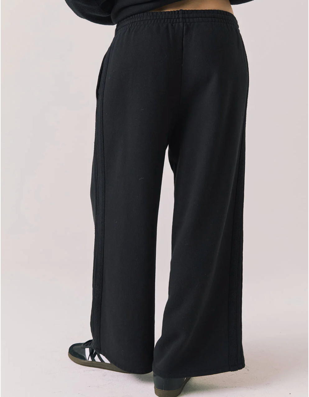 Women's True Black Wide Leg Jogger