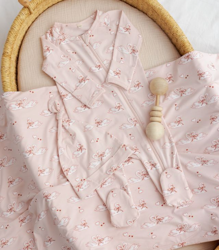 Bamboo Swaddle & Knotted Hat, Swans