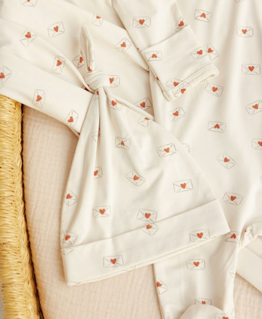 Bamboo Swaddle & Knotted Hat, Valentine