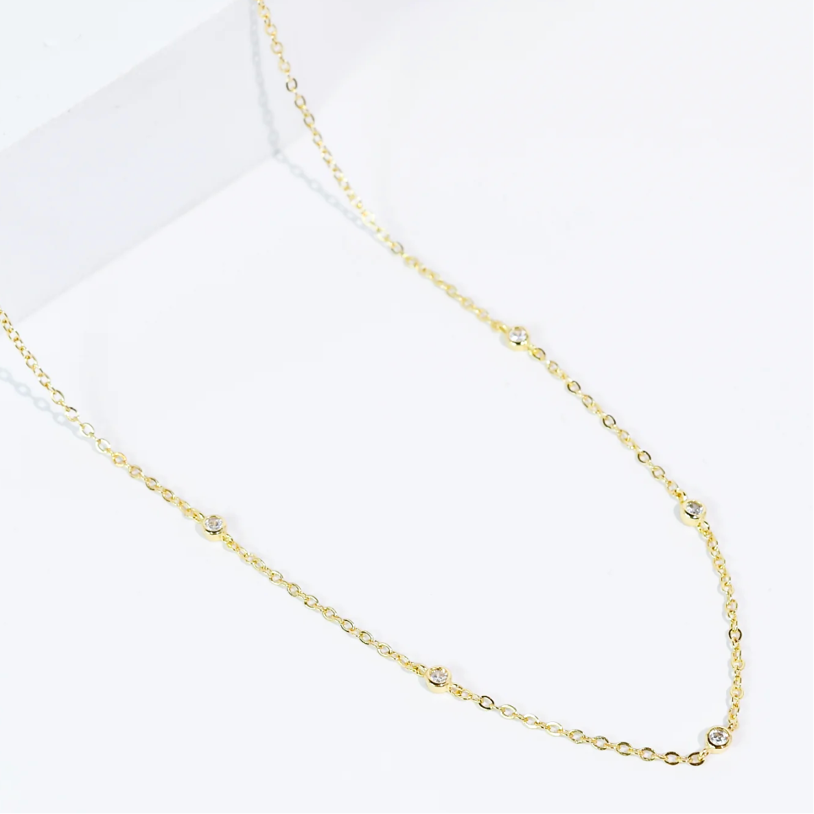Goldie Crystal Necklace - Magpies Paducah