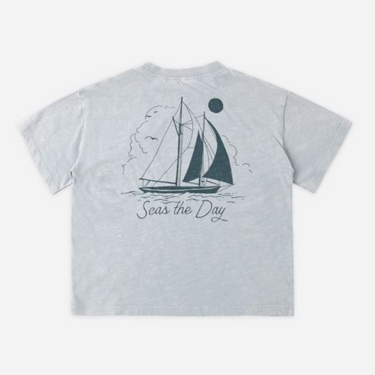 Relaxed Tee, Seas the Day - Magpies Paducah