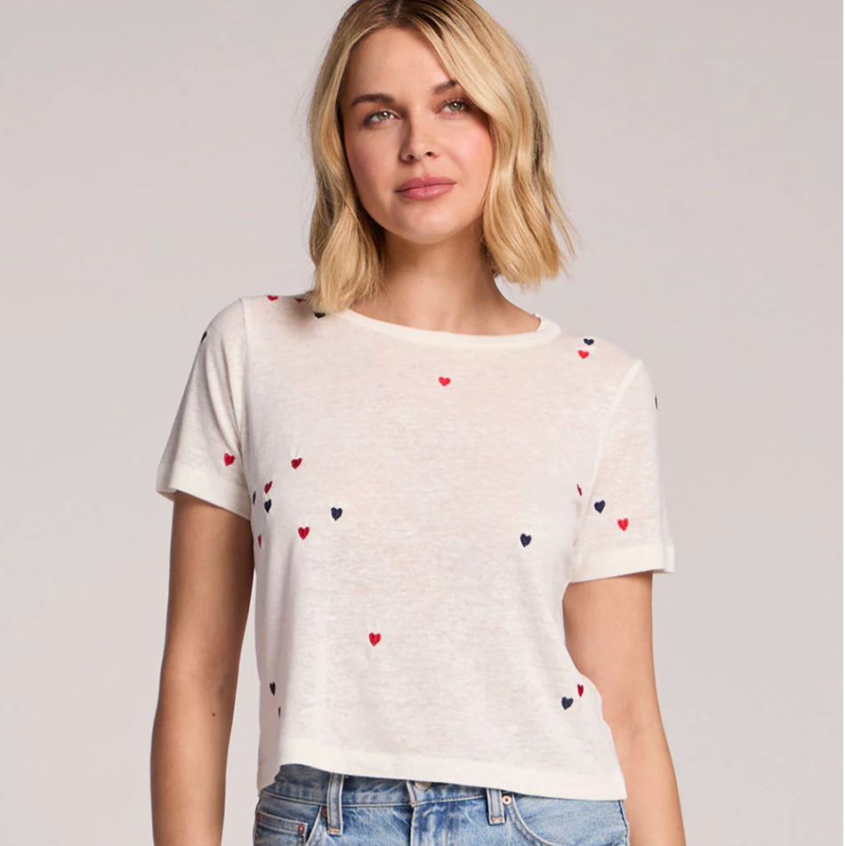 Women's Baby Heart Toss Tee - Magpies Paducah