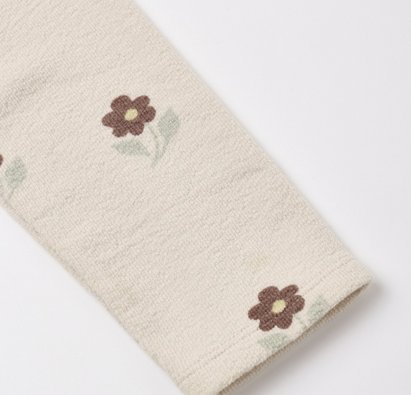 Spongey Knit Set, Petal Daisy