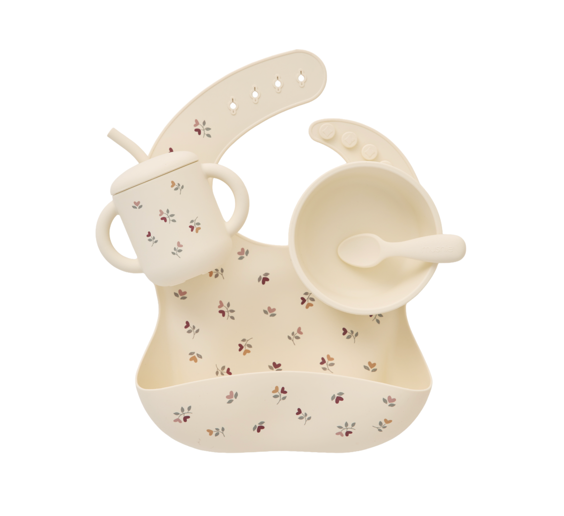 Mushie x QM Collab Feeding Kit, Heart Ditsy