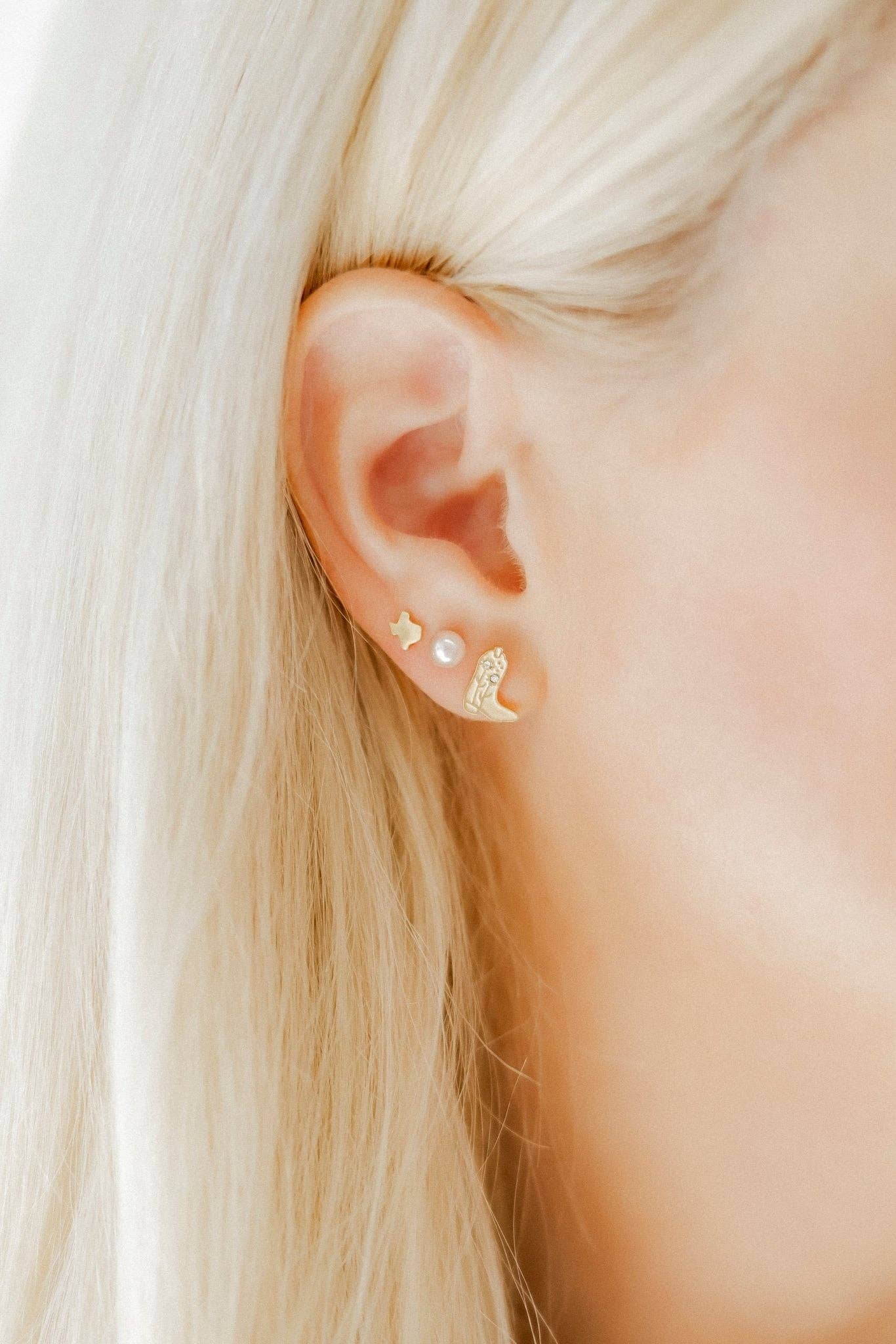 Screwback Stud Earrings - Payton Pearl Pink 5mm - Magpies Paducah