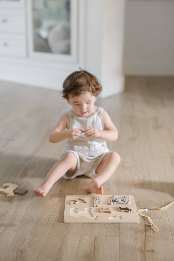 Farm Animals Wooden Puzzle: A Tabitha Paige Puzzle