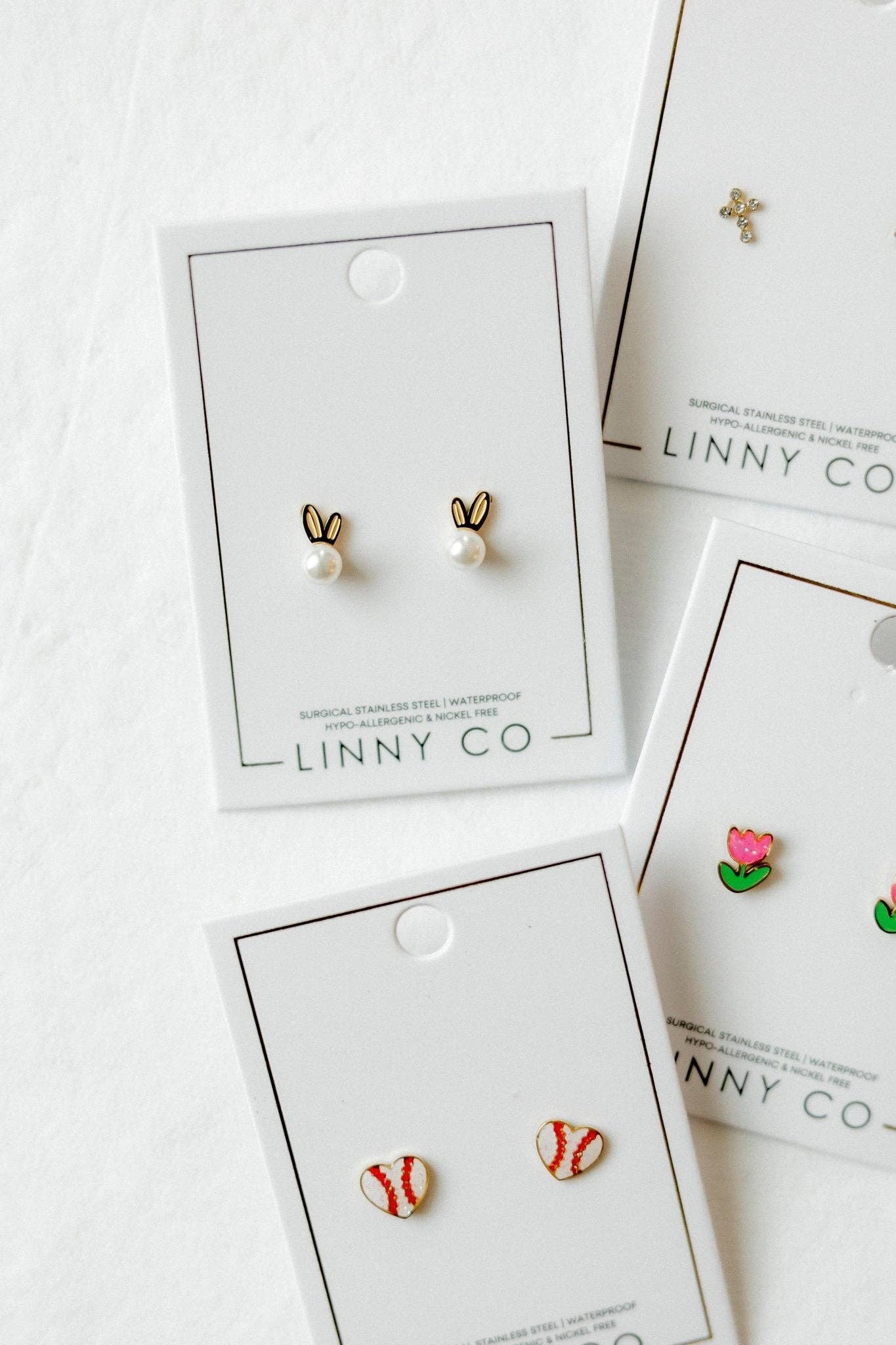 Screwback Stud Earrings - Heidi Pearl Bunny - Magpies Paducah