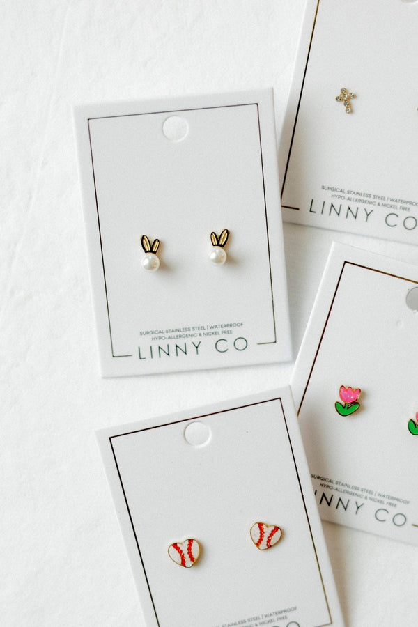 Screwback Stud Earrings - Heidi Pearl Bunny - Magpies Paducah