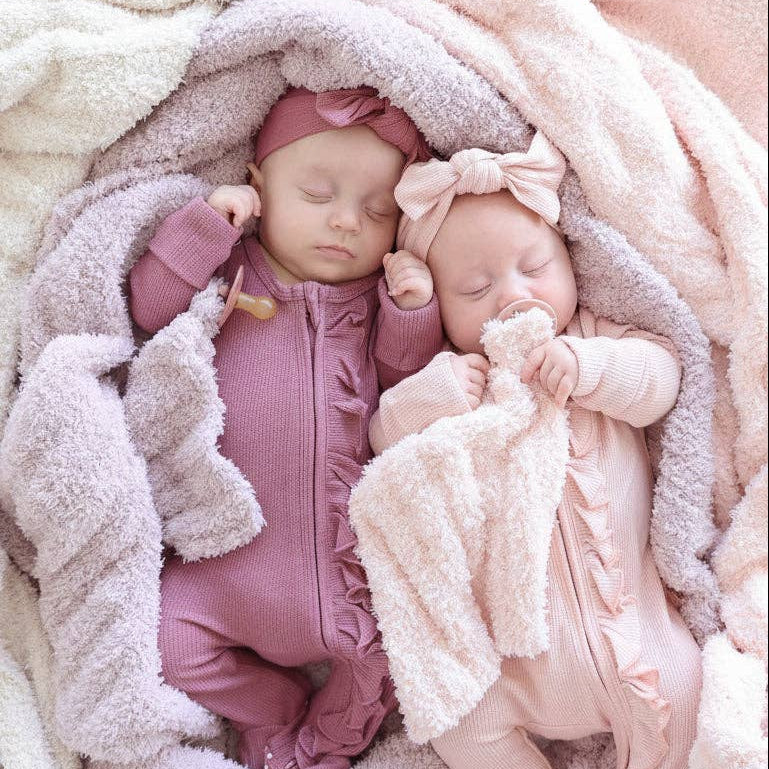 CuddleLane™ Luxe Blankets | Dusty Purple
