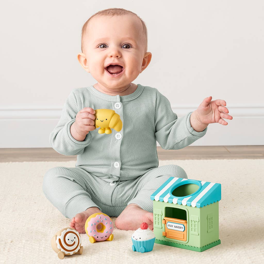 Itzy Play Bakery™ - Put & Take Toy