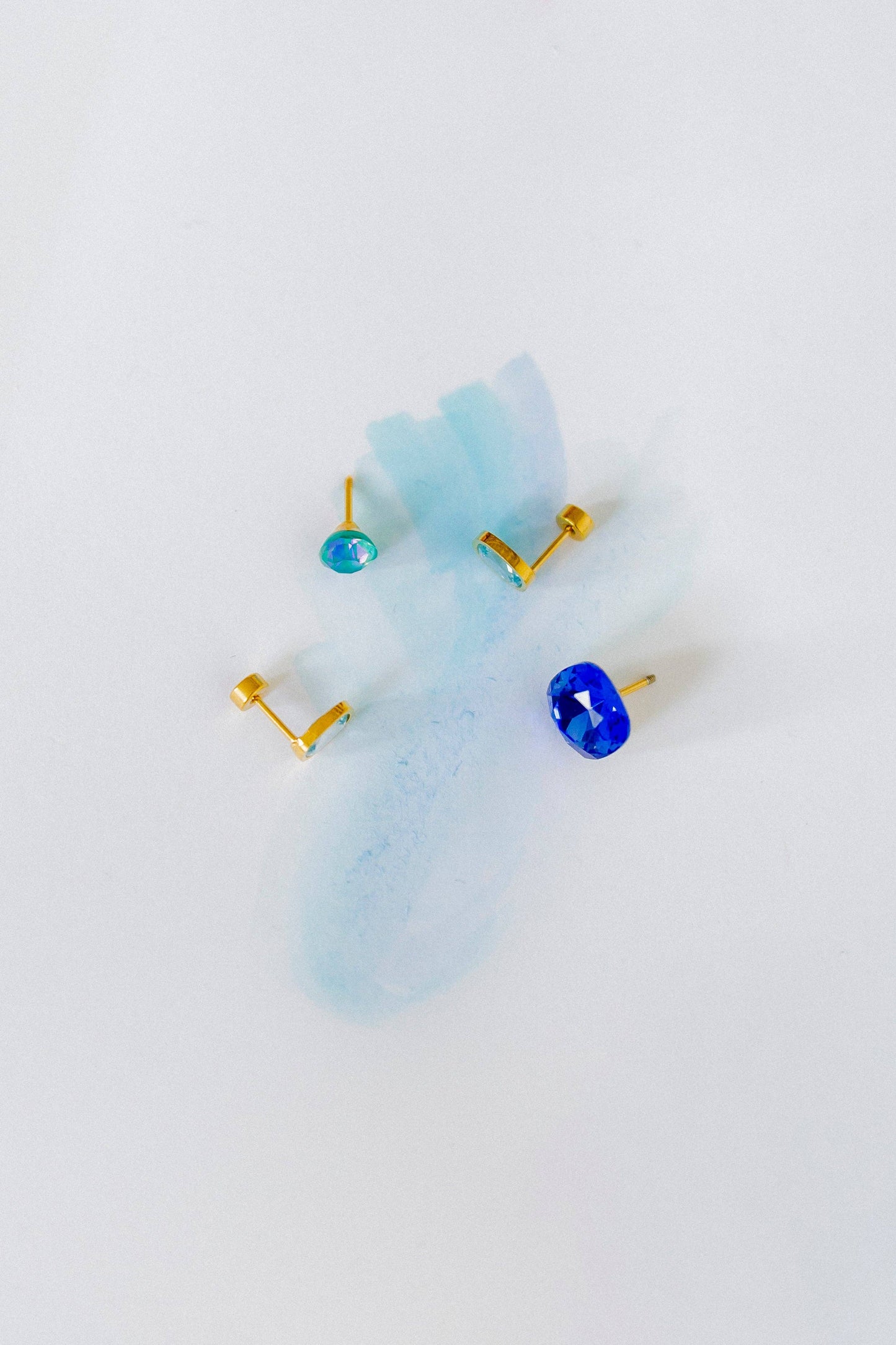 Screwback Stud Earrings Lux - Zuri Teal - Magpies Paducah