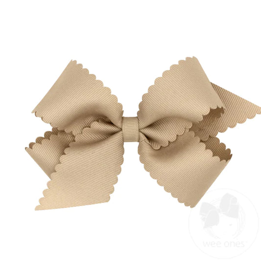Medium Scalloped Bow (Assorted Colors!) - Magpies Paducah