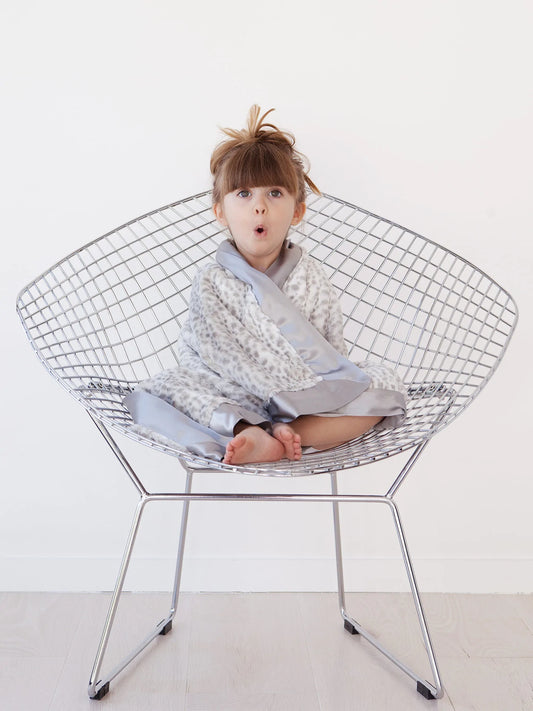 Luxe Snow Leopard Blanket, Silver - Magpies Paducah