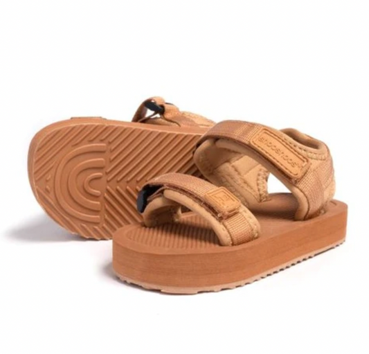 Arcade Brown Beach Sandals - Magpies Paducah